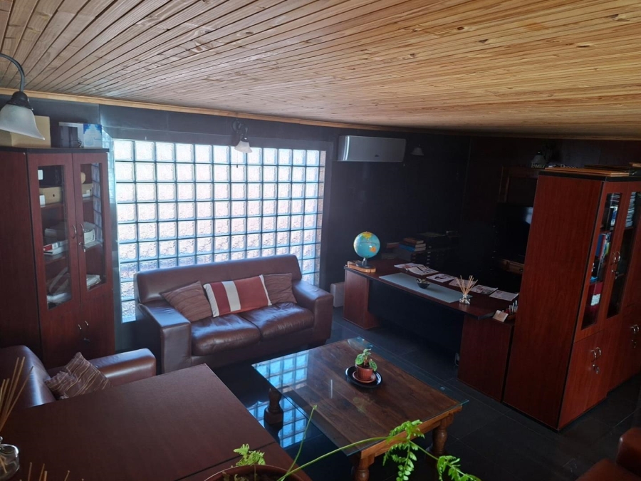 5 Bedroom Property for Sale in Protea Heights Western Cape
